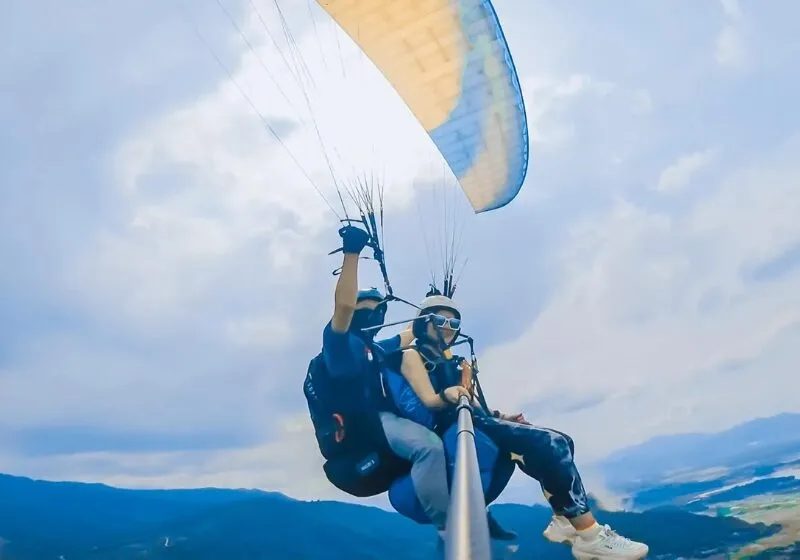 nhảy dù bị tai nạn