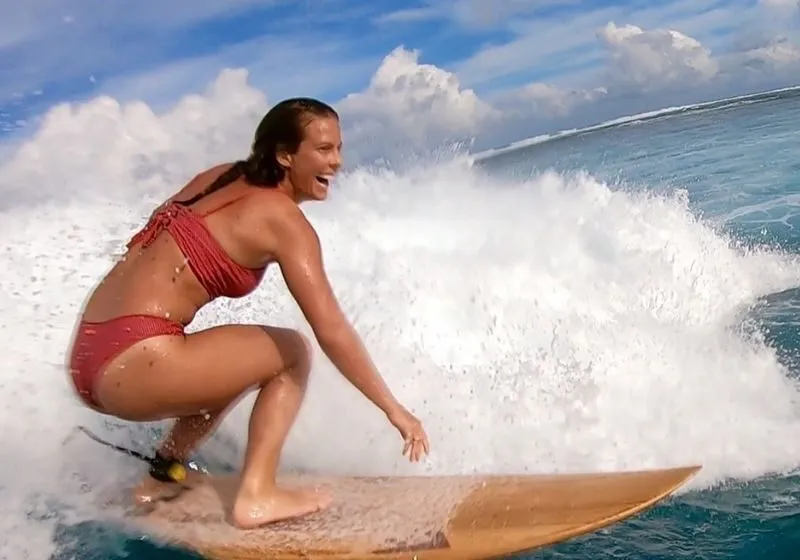 Ngoài đỉnh núi tuyết: Tình yêu với biển cả và World Surf League