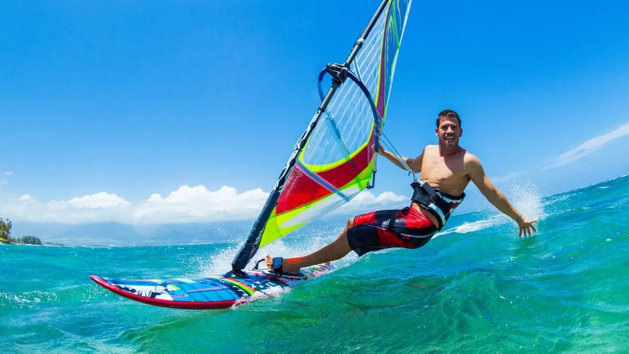 windsurfing