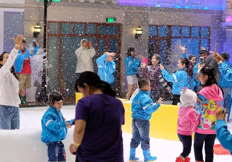 Khu trượt tuyết Snow Town